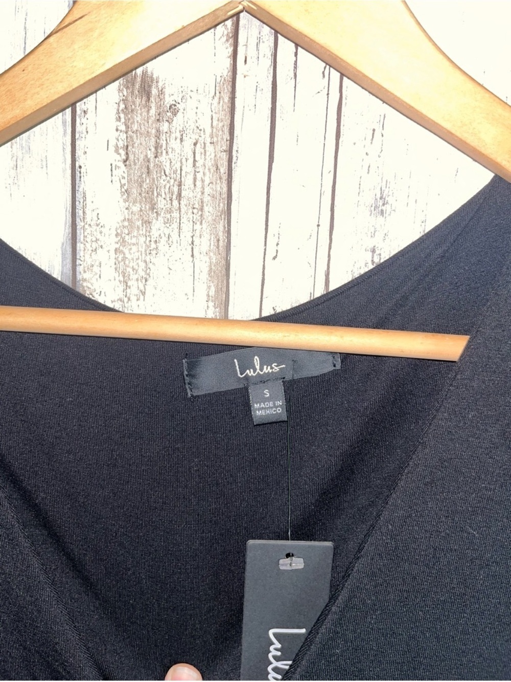 Lulus Black Deep V Neck Puff Sleeve Long Sleeve Bodysuit Size Small NWT - Picture 6 of 6